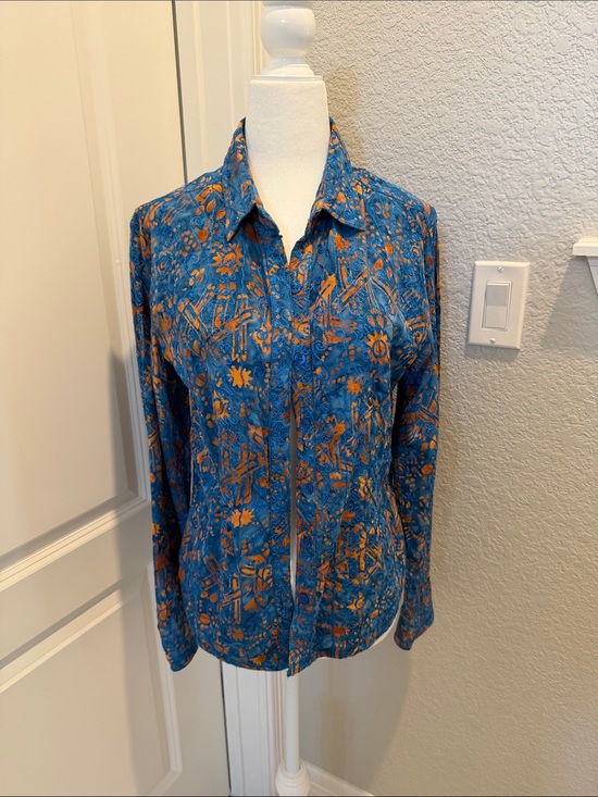 The Territory Ahead Tops - Territory Ahead brand Blue & Orange Printed Button-Front Women's Shirt